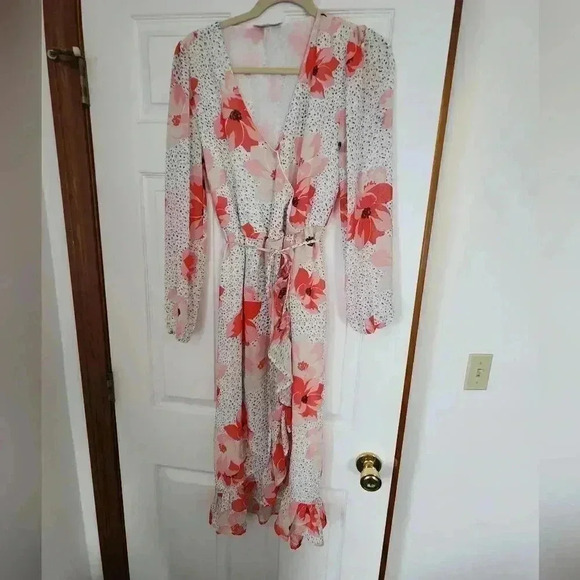 Floral romantic ruffle dress - Picture 7 of 8